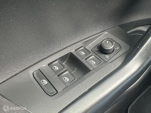 Volkswagen Polo 1.0 TSI Life Business DSG AUTOMAAT LED VERLICHTING CARPLAY PARKEERSENSOREN ADAPTIVE CRUISE CONTRO... ActivLease financial lease