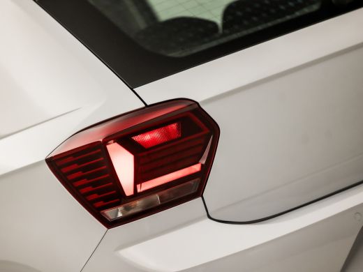 Volkswagen Polo 1.0 TSI Sportline Automaat (VIRTUAL COCKPIT, APPLE CARPLAY, GROOT NAVI, ADAPTIVE CRUISE, SPORTSTO... ActivLease financial lease