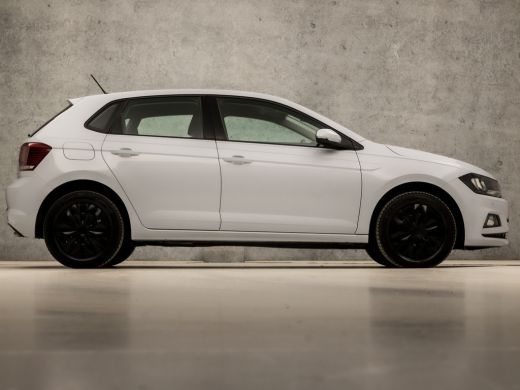 Volkswagen Polo 1.0 TSI Sportline Automaat (VIRTUAL COCKPIT, APPLE CARPLAY, GROOT NAVI, ADAPTIVE CRUISE, SPORTSTO... ActivLease financial lease