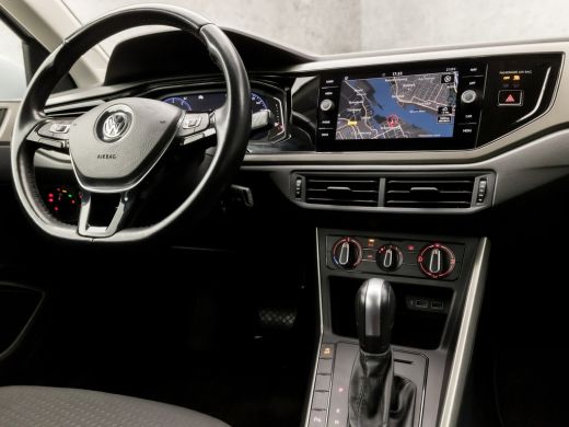 Volkswagen Polo 1.0 TSI Sportline Automaat (VIRTUAL COCKPIT, APPLE CARPLAY, GROOT NAVI, ADAPTIVE CRUISE, SPORTSTO... ActivLease financial lease