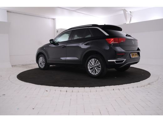 Volkswagen T-Roc 1.0 TSI Style Business extreem weinig kms! ActivLease financial lease