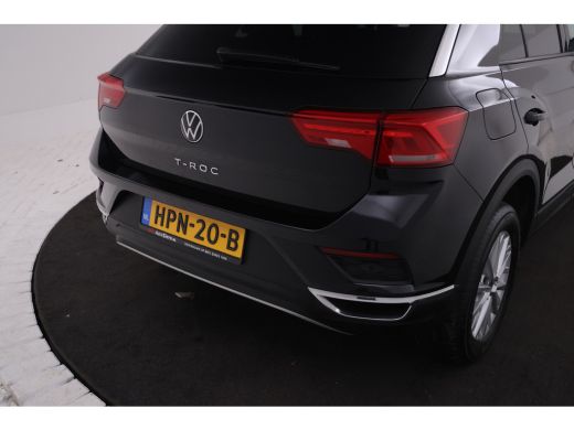 Volkswagen T-Roc 1.0 TSI Style Business extreem weinig kms! ActivLease financial lease