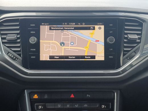 Volkswagen T-Roc 1.5 TSI Automaat R-Line | Virtual Cockpit | Climate Control | Navigatie ActivLease financial lease