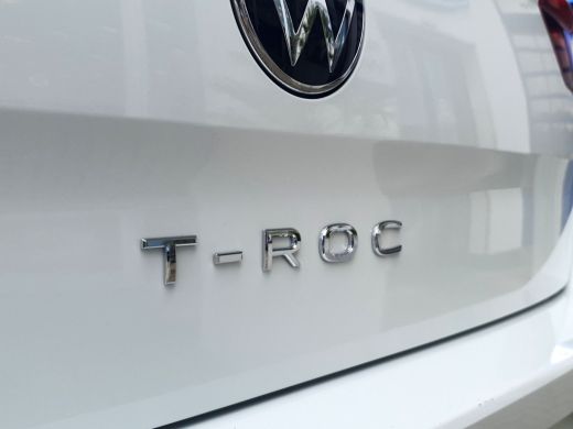 Volkswagen T-Roc 1.5 TSI Automaat R-Line | Virtual Cockpit | Climate Control | Navigatie ActivLease financial lease
