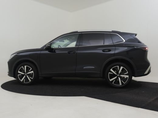 Volkswagen Tiguan 1.5 eHybrid Elegance 204pk 360 Camera | Panorama dak | Keyless | Navigatie | Adaptief cruise cont... ActivLease financial lease