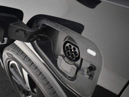 Volkswagen Tiguan 1.5 eHybrid Elegance l IQ Light | 360 Camera | Luxe Bekleding l Keyless | Navigatie | Adaptief cr... ActivLease financial lease