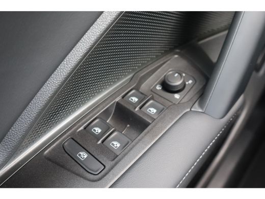 Volkswagen Tiguan 1.5 eTSI Life Edition | Achteruitrijcamera | Apple Carplay/Android Auto|telefoonintegratie premiu... ActivLease financial lease