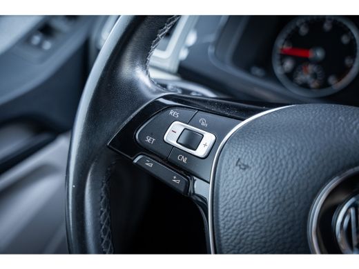Volkswagen Transporter HIGHLINE DSG DUBBELE CABINE - TREKHAAK - CRUISE CONTROL ActivLease financial lease