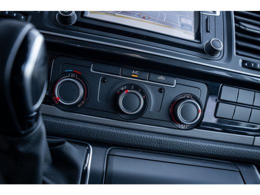 Volkswagen Transporter HIGHLINE DSG DUBBELE CABINE - TREKHAAK - CRUISE CONTROL ActivLease financial lease