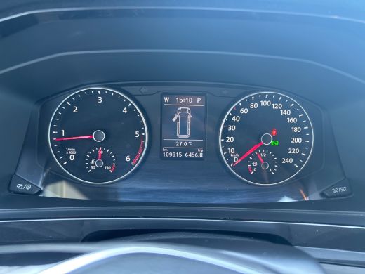 Volkswagen Transporter HIGHLINE DSG DUBBELE CABINE - TREKHAAK - CRUISE CONTROL ActivLease financial lease