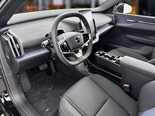 Volvo  EX30 Single Motor Extended Range Plus 69 kWh | 19' | Stoel/stuurverwarming | Harman Kardon | Adaptieve... ActivLease financial lease