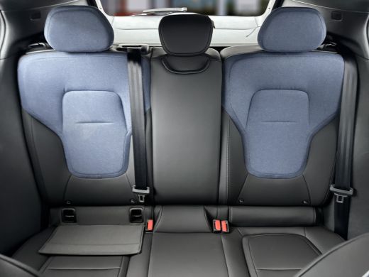 Volvo  EX30 Single Motor Extended Range Plus 69 kWh | 19' | Stoel/stuurverwarming | Harman Kardon | Adaptieve... ActivLease financial lease