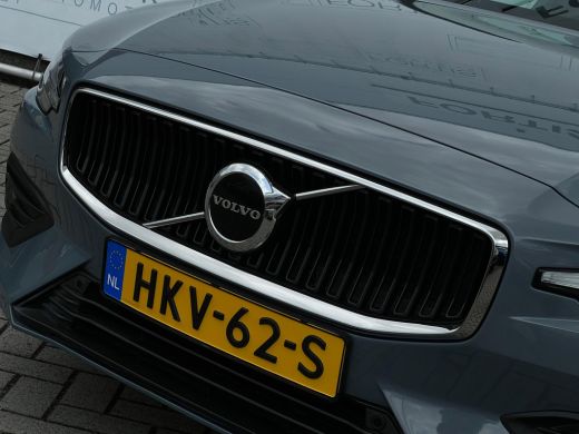 Volvo  V60 2.0 B3 Essential STUURWIEL VERW | STOELVERW | GOOGLE MAPS | CAMERA | ActivLease financial lease