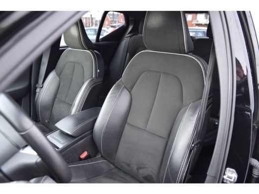 Volvo  XC40 Recharge P8 AWD R-Design | Harman Kardon | BLIS | Trekhaak | ActivLease financial lease