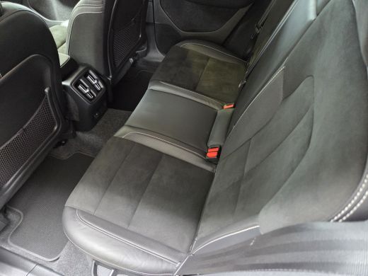 Volvo  XC40 Recharge P8 AWD R-Design | Harman Kardon | BLIS | Trekhaak | ActivLease financial lease