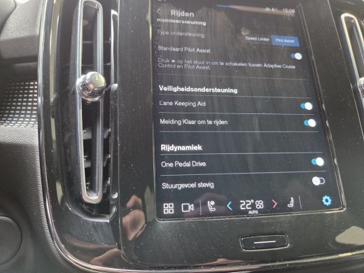 Volvo  XC40 Recharge P8 AWD R-Design | Harman Kardon | BLIS | Trekhaak | ActivLease financial lease