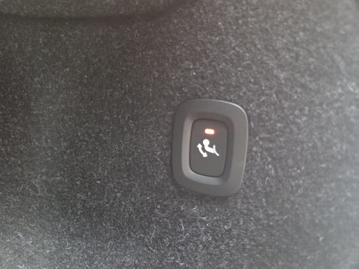 Volvo  XC40 Recharge P8 AWD R-Design | Harman Kardon | BLIS | Trekhaak | ActivLease financial lease