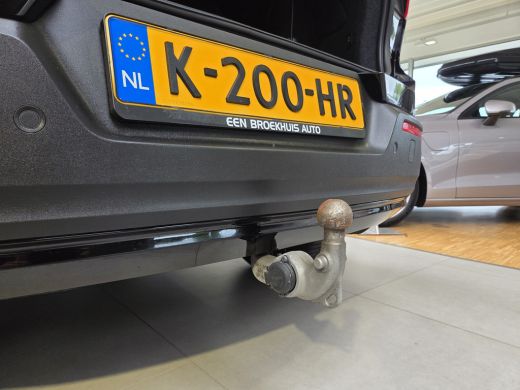 Volvo  XC40 Recharge P8 AWD R-Design | Harman Kardon | BLIS | Trekhaak | ActivLease financial lease
