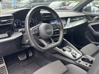 Audi A3 Limousine 30 TFSI S-LINE AUTOMAAT | NL-AUTO! | 1 EIGENAAR! | LEDER / STOF | NAVI | STOELVERWARMIN...