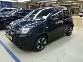 Fiat Panda 1.0 Hybrid Pandina | Achterbank neerklapbaar | Airco | Apple Carplay/Android Auto|telefoonintegra...