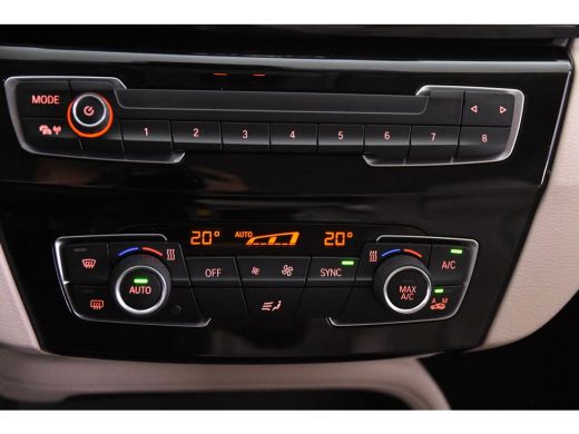 BMW X1 sDrive16d *1ste Eigenaar*Leer*Navigatie*Parkassist* ActivLease financial lease