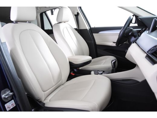 BMW X1 sDrive16d *1ste Eigenaar*Leer*Navigatie*Parkassist* ActivLease financial lease