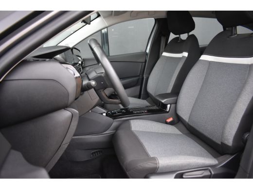 Citroën ë-C4 Feel 50 kWh 3 Fase | Navigatie by App | 18"LMV | Full-LED | Climate Control | DAB+ | Cruise Contr... ActivLease financial lease