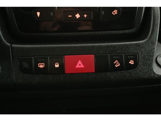 Citroën Jumper 35 2.2 BlueHDi L3H2 | Clima | Luchtvering | Cruise | 3-Zits | Trekh. | Camera | Parkeersens. ActivLease financial lease