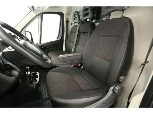 Citroën Jumper 35 2.2 BlueHDi L3H2 | Clima | Luchtvering | Cruise | 3-Zits | Trekh. | Camera | Parkeersens. ActivLease financial lease