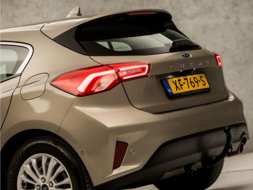 Ford Focus 1.0 EcoBoost Titanium Business Automaat (APPLE CARPLAY, GROOT NAVI, STUUR/STOELVERWARMING, ADAPTI... ActivLease financial lease