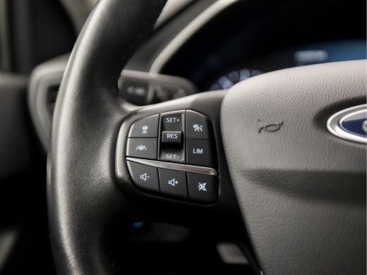 Ford Focus 1.0 EcoBoost Titanium Business Automaat (APPLE CARPLAY, GROOT NAVI, STUUR/STOELVERWARMING, ADAPTI... ActivLease financial lease