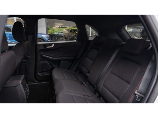 Ford Kuga 2.5 PHEV 225PK ST-Line AUTOMATIC | Lichtmetalen velgen 18" | Trekhaak | Navigatiesysteem full map... ActivLease financial lease