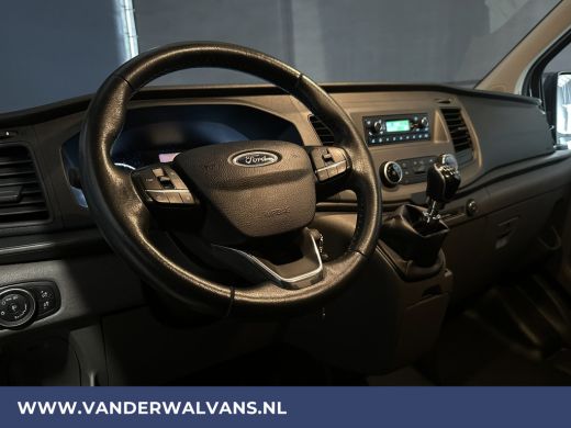 Ford Transit Custom 2.0 TDCI 131pk L1H2 Euro6 Airco | Cruiscontrol | 2500kg Trekhaak | Sidebars | LM velgen Stoelverw... ActivLease financial lease