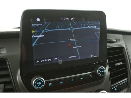 Ford Transit Custom 300 2.0 TDCI L2H1 Airco Cruise Carplay Navigatie PDC 3 Persoons Elektrpakket Trekhaak ActivLease financial lease