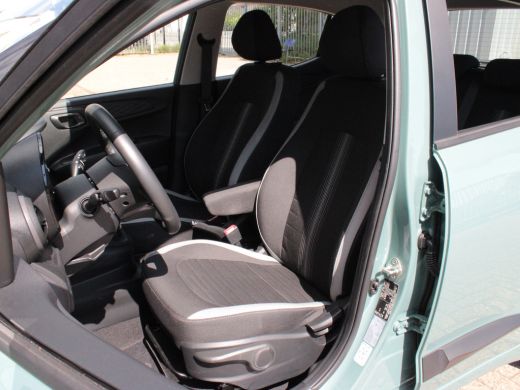 Hyundai i10 1.0 Comfort Smart | Achteruitrijcamera | Airco | Armsteun voor ActivLease financial lease