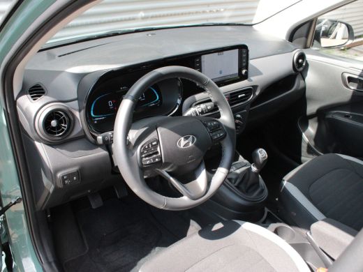 Hyundai i10 1.0 Comfort Smart | Achteruitrijcamera | Airco | Armsteun voor ActivLease financial lease