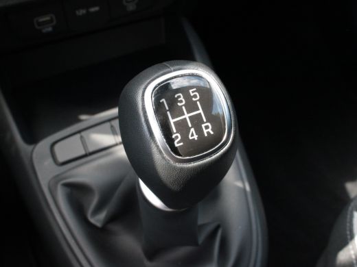 Hyundai i10 1.0 Comfort Smart | Achteruitrijcamera | Airco | Armsteun voor ActivLease financial lease