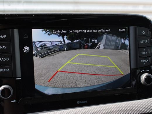 Hyundai i10 1.0 Comfort Smart | Achteruitrijcamera | Airco | Armsteun voor ActivLease financial lease