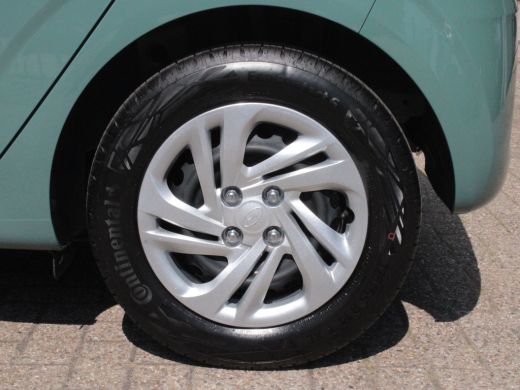 Hyundai i10 1.0 Comfort Smart | Achteruitrijcamera | Airco | Armsteun voor ActivLease financial lease