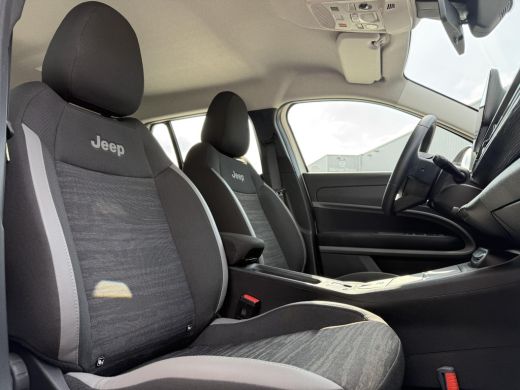 Jeep Avenger Longitude 54 kWh Aut. | Navi | Carplay | Stoelverwarming | ActivLease financial lease