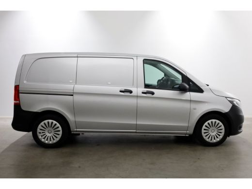Mercedes-Benz Vito 114 CDI 136pk Compact 9G Automaat 2x Schuifdeur/LED/Camera/Inrichting 04-2022 ActivLease financial lease