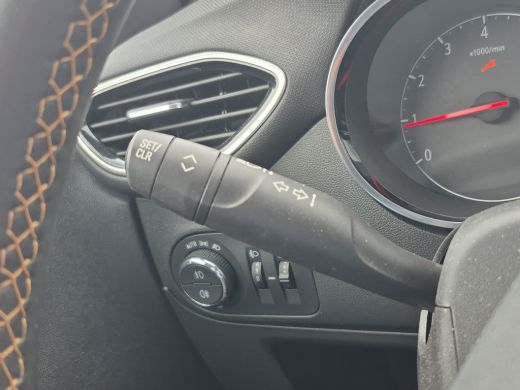 Opel Crossland X 1.2 Turbo Innovation | Airco (automatisch) | Cruise control | Hoofd airbag(s) voor ActivLease financial lease