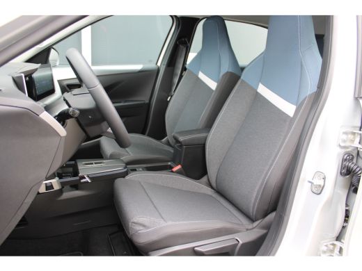 Opel Frontera 1.2 Turbo Hybrid Edition / Navigatie / Camera / LED / Draadloze Telefoonlader / Parkeersensoren /... ActivLease financial lease