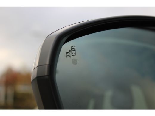 Opel Grandland 1.6 Turbo 300 pk Plug-In Hybrid 4x4 GSe / Navigatie / 360 Camera / Keyless / LEDER / Stuur -en St... ActivLease financial lease