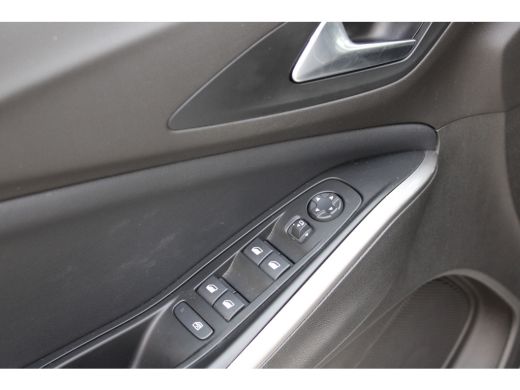 Opel Grandland 1.6 Turbo 300 pk Plug-In Hybrid 4x4 GSe / Navigatie / 360 Camera / Keyless / LEDER / Stuur -en St... ActivLease financial lease