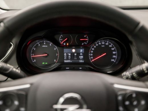 Opel Grandland X 1.2 Turbo Elegance Automaat (APPLE CARPLAY, GROOT NAVI, PARKEERSENSOREN, SPORTSTOELEN, LANE ASSIS... ActivLease financial lease