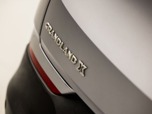 Opel Grandland X 1.2 Turbo Elegance Automaat (APPLE CARPLAY, GROOT NAVI, PARKEERSENSOREN, SPORTSTOELEN, LANE ASSIS... ActivLease financial lease