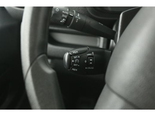 Opel Vivaro 2.0 CDTI L3H1 145PK Airco Cruise Camera Carplay 3 Persoons Navi PDC Elektrpakket ActivLease financial lease