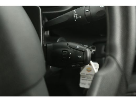 Opel Vivaro 2.0 CDTI L3H1 145PK Airco Cruise Camera Carplay 3 Persoons Navi PDC Elektrpakket ActivLease financial lease