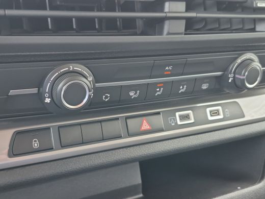 Opel Vivaro-e L3 75 kWh 9 persoons! 8 jaar garantie | Achterruitverwarming | Achteruitrijcamera | Airco ActivLease financial lease